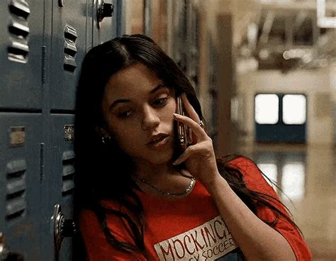 jenna ortega gif